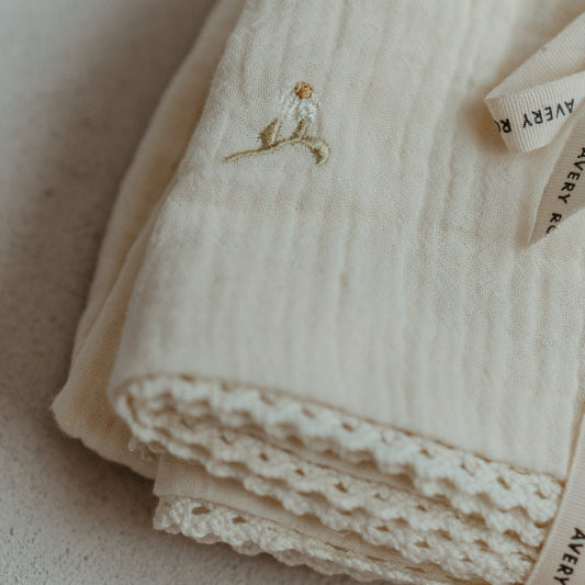 Wild Chamomile Muslin Blanket